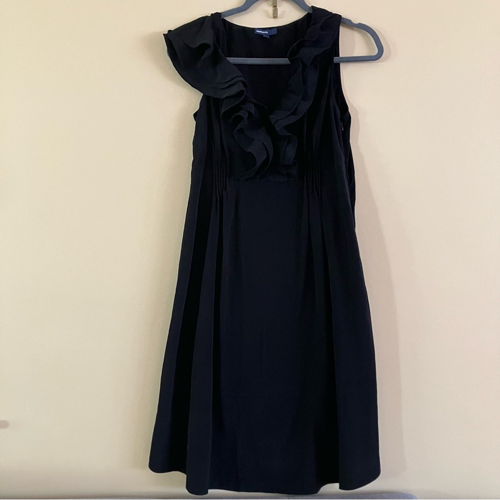 Elegant Black Ruffle Maternity Sleeveless Dress